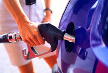 Эксперты: стоимость бензина превысит 10 гривен