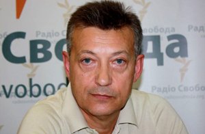 Александр Бондарь: Если посыплется империя Ахметова - рухнет страна