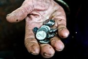 Уровень жизни украинца: сравнительно беспросветно отстали на столетие