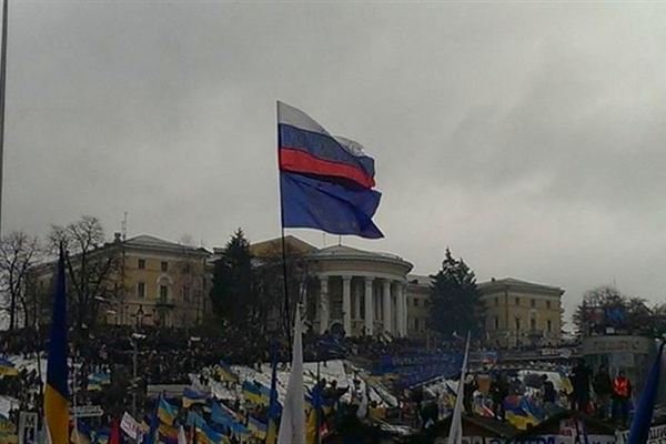 Развенчание путинских мифов: русским на Майдане кричали «молодцы» и жали руки