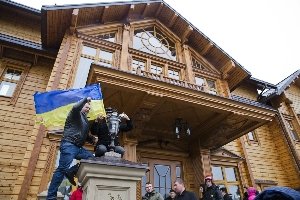 Украденная роскошь доступного Межигорья (Фоторепортаж)