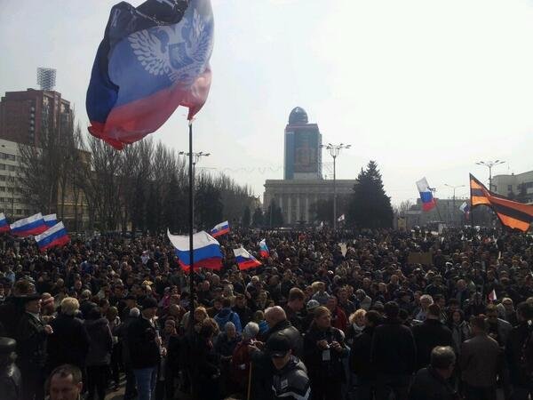 Митинги в Украине под российскими флагами и ВИДЕО: "Настоящий Путин..."
