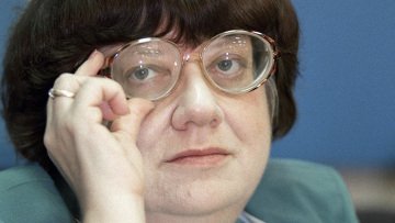 Украинское правительство должно заботиться не о предателях, а об украинских патриотах и сопротивляйтесь наконец - В. Новодворская