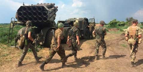 Фаза  войны: Донбасс окружен "Градами", "Ураганами" и Т-64 (Фоторепортаж)