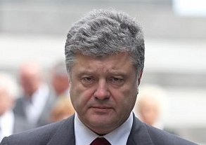 За каждого убитого украинца террористы заплатят сотней своих - Порошенко (Фото)