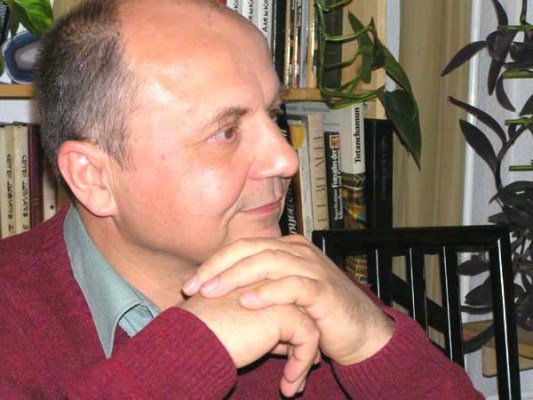 Інтерв'ю для всіх: “Про яку АТО ви говорите? Це війна за незалежність України!” - Віктор Суворов