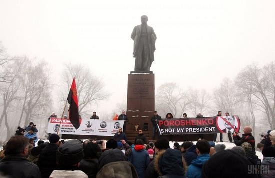 День народження ВЕЛИКОГО КОБЗАРЯ в Києві і в Запоріжжі. «Прогулка с удовольствием и не без морали» (Фото)