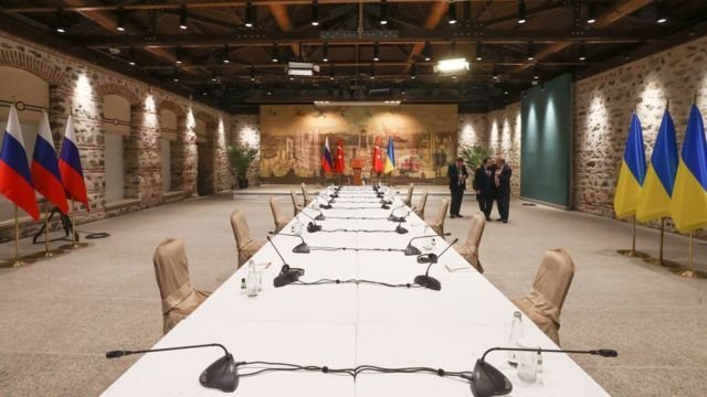 Если врагу необходима пауза, значит, мы ее давать не должны
