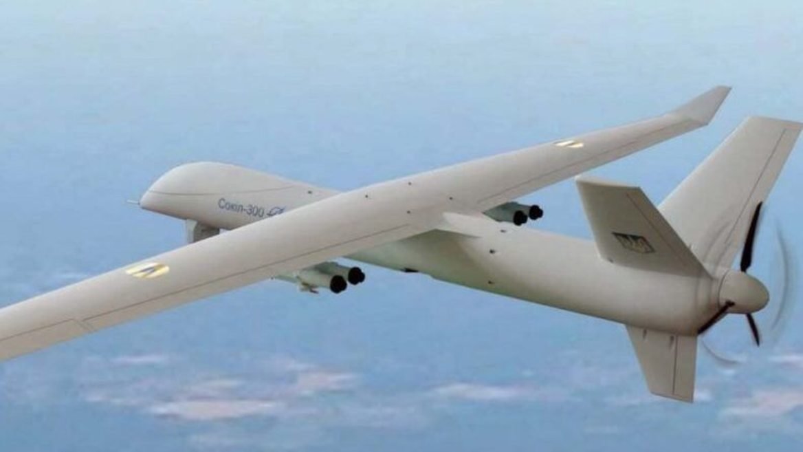 Добра новина: українські інженери розробили ударний дрон «Сокіл-300», що може літати на 3 300 км (Фото. Відео)