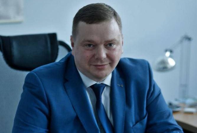 Мародерство країни під час війни, або Герої воюють, а чиновники богатіють...
