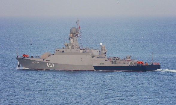 Божий промисел... Під Калінінградом благополучно вигорів ракетний корабель «Серпухів»