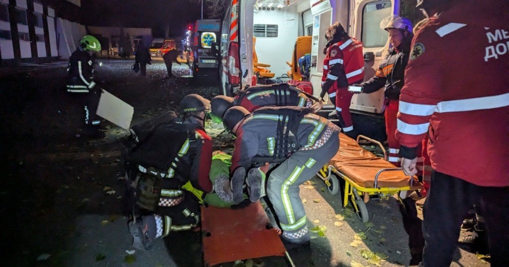 Мордор продовжує гатити по Україні.  У Миколаєві та Запоріжжі є загиблі та поранені