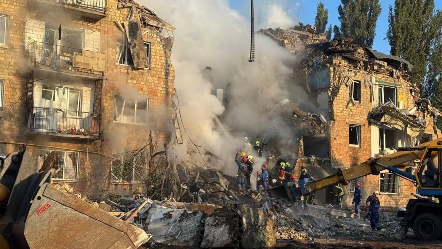 Злочини кремля: нічний удар ворога по Києву, 18 загиблих - 4 дітей, майже 40 поранених