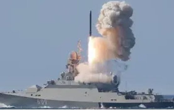 Азовське море спорожніло: росія в паніці забрала всі ракетоносії. Дістається і окупованому Криму...